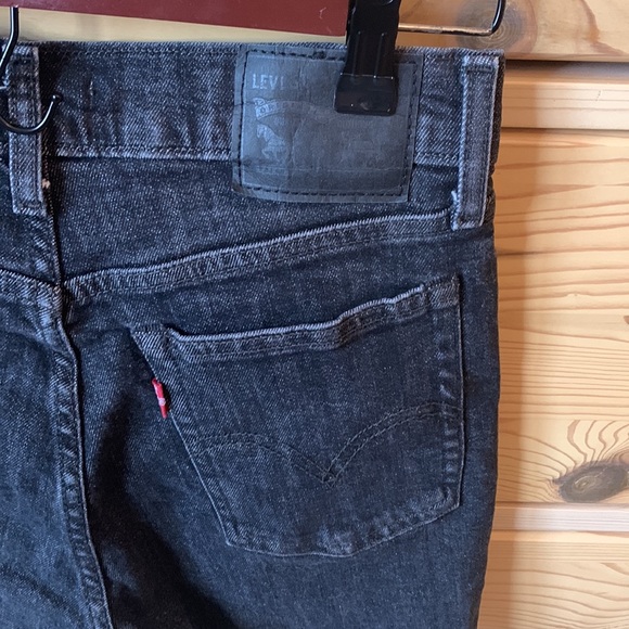 Levi's Wedgie Straight Black Gray Cutoff Shorts Size 27 - Picture 7 of 10